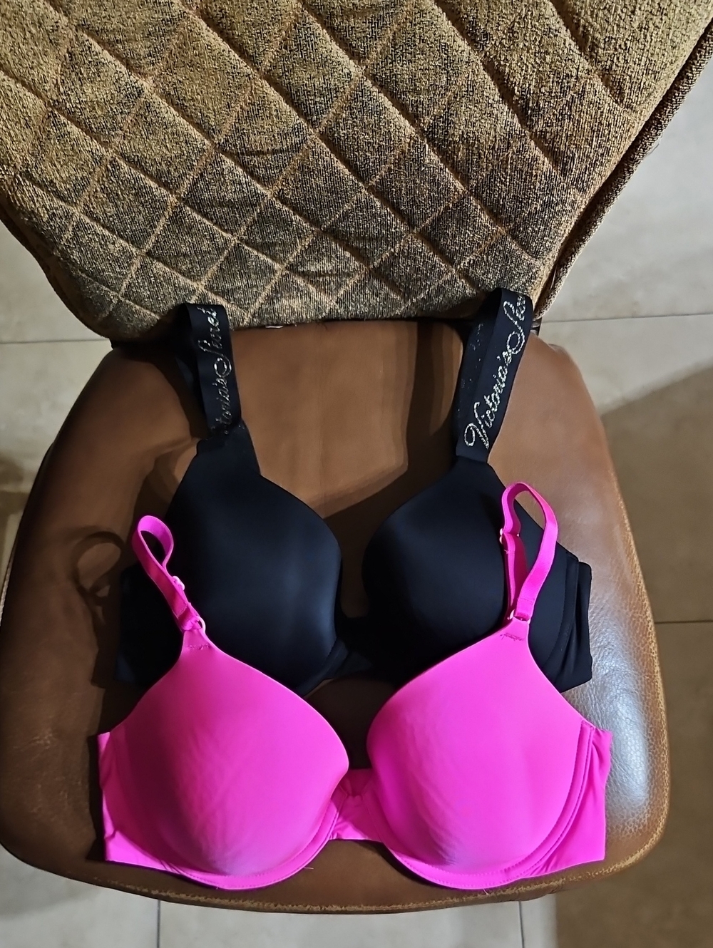 Lot Of 2 Victoria's Secret T-Shirt Lightly Lined Demi Perfect Coverage Bras Pink